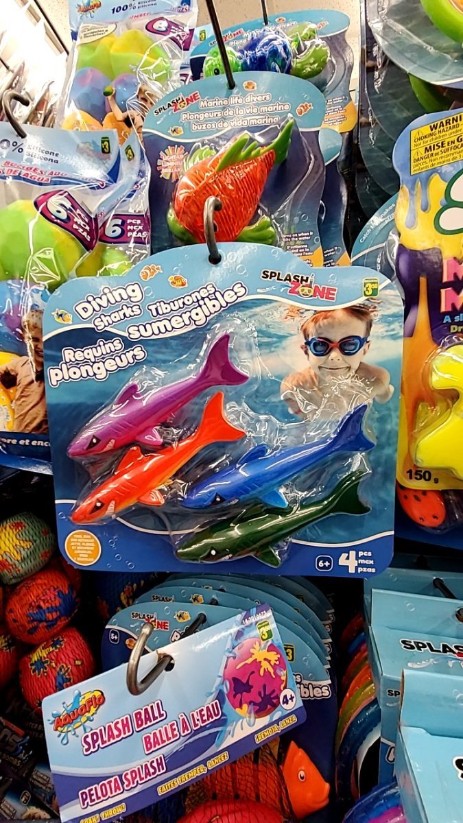 Splash Zone Marine Life Divers Shark Submersibles Plungers